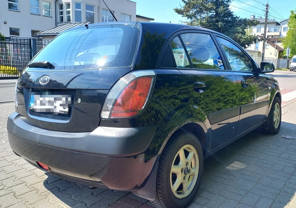 Kia Rio cena 7000 przebieg: 230000, rok produkcji 2008 z Warszawa małe 67